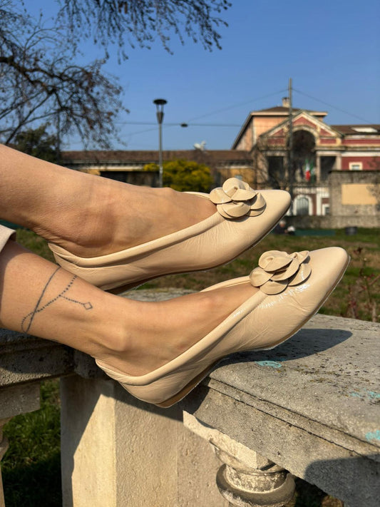 Figini - Ballerine flex con fiore in vernice beige - Figini Milano