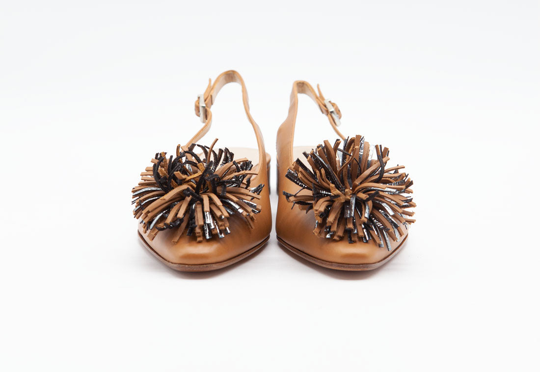 Figini - Décolleté Slingback in Vitello con fiore e tacco 2 cm Cuoio