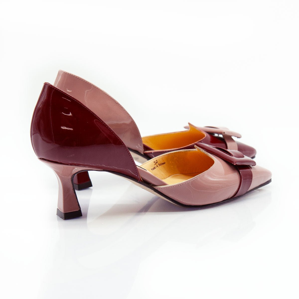 Figini - Décolleté D'Orsay asimmetriche con tacco 5 cm in vernice bordeaux - mocha mousse - Figini Milano