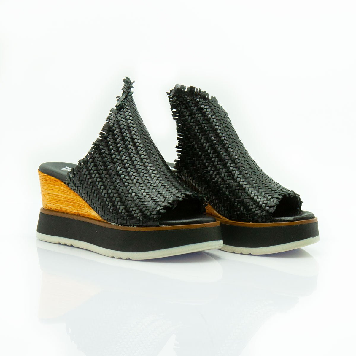 Figini - Sandali Ciabatte platform in pelle intrecciata nero - Figini Milano