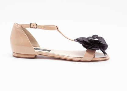 Figini - Sandalo minimal in vernice con fiore in raso Nude - Figini Milano