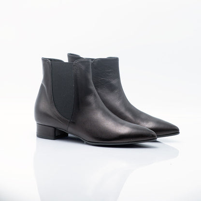 Figini - Stivaletti a punta con zip e tacco 4 cm nappa nero - Figini Milano