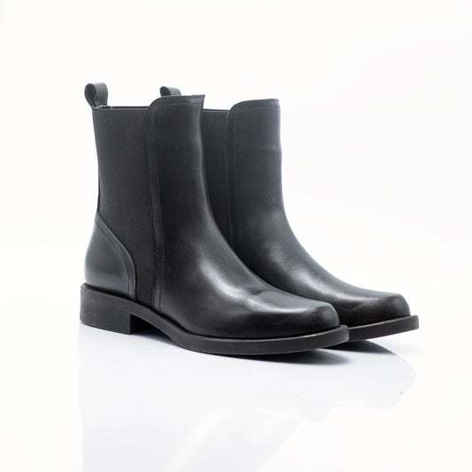 Figini - Stivaletto con elastico in Vitello Nero - Figini Milano