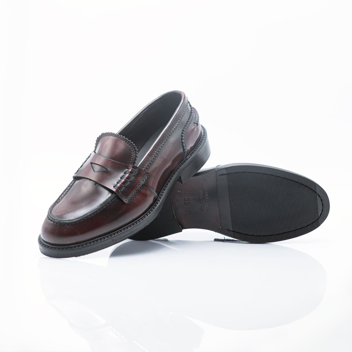 Figini - Burgundy College Loafer in Abrasive leather