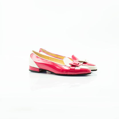 Figini - Asymmetrical loafers with buckle and 2 cm heel in beige strawberry patent leather