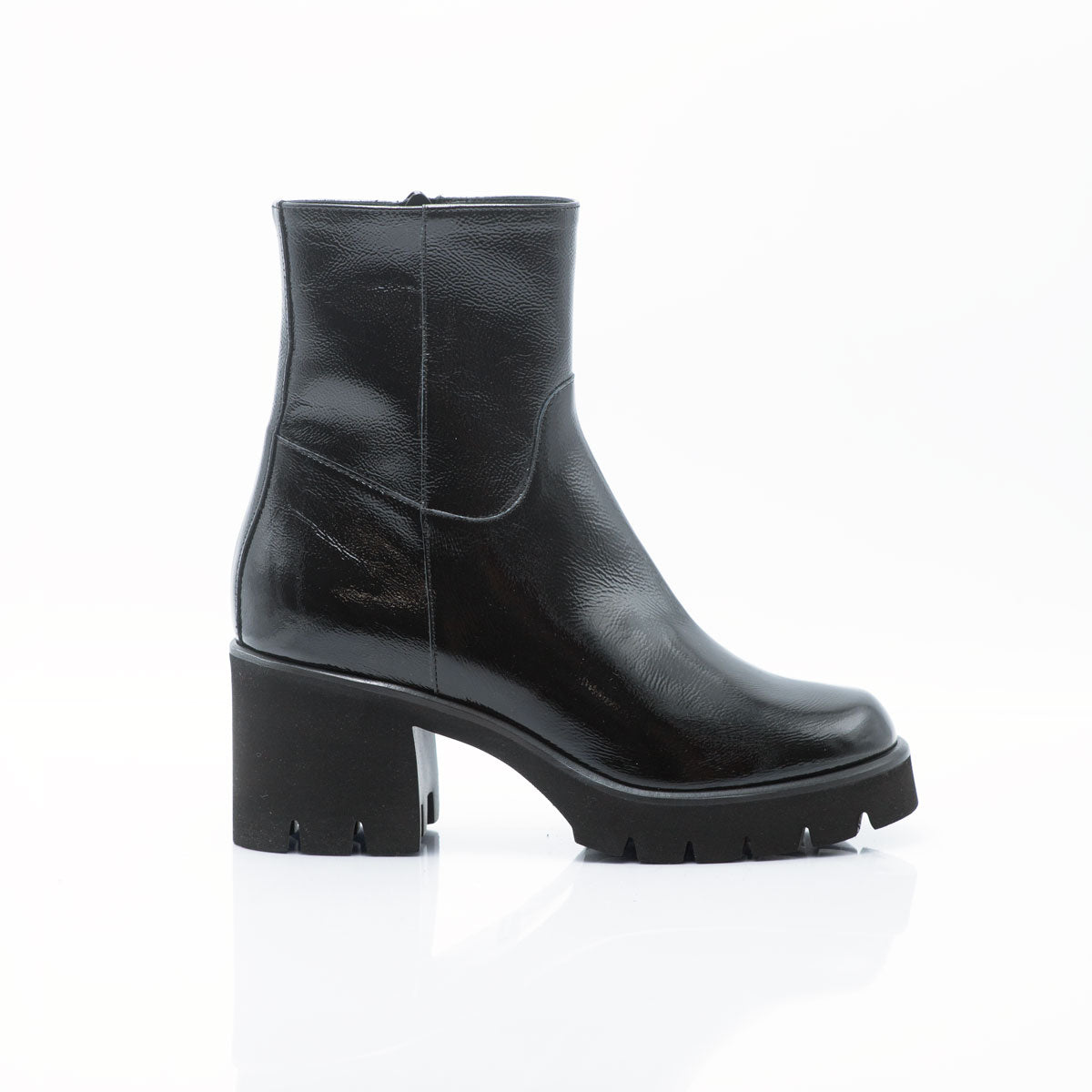 Figini - Black 70s-style Ankle Boots with an XL Gumlight sole