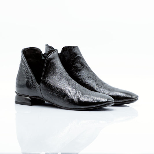 FIgini - Ankle-High Open Boot with 2 cm Heel in Black Patent leather